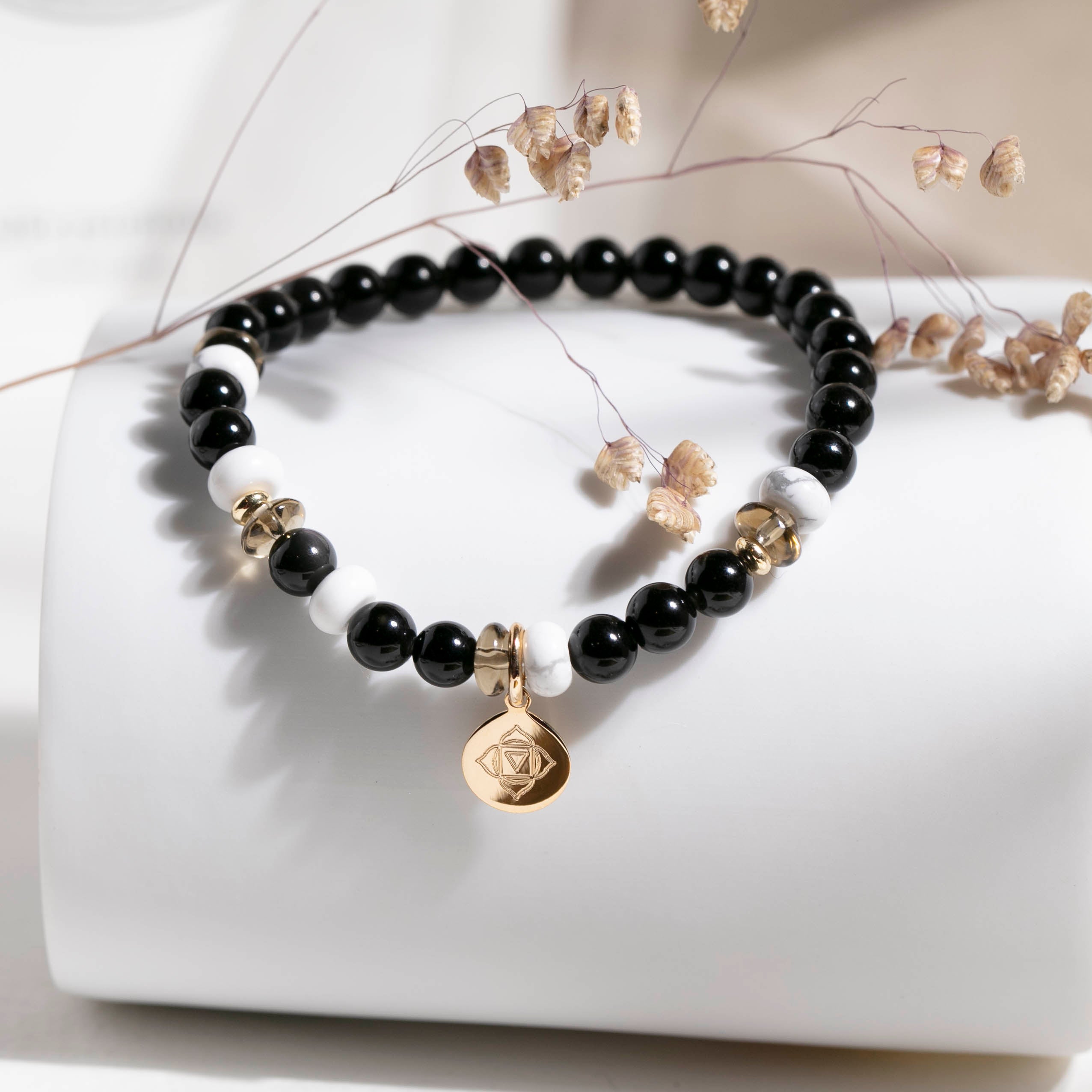 chakra racine pierre