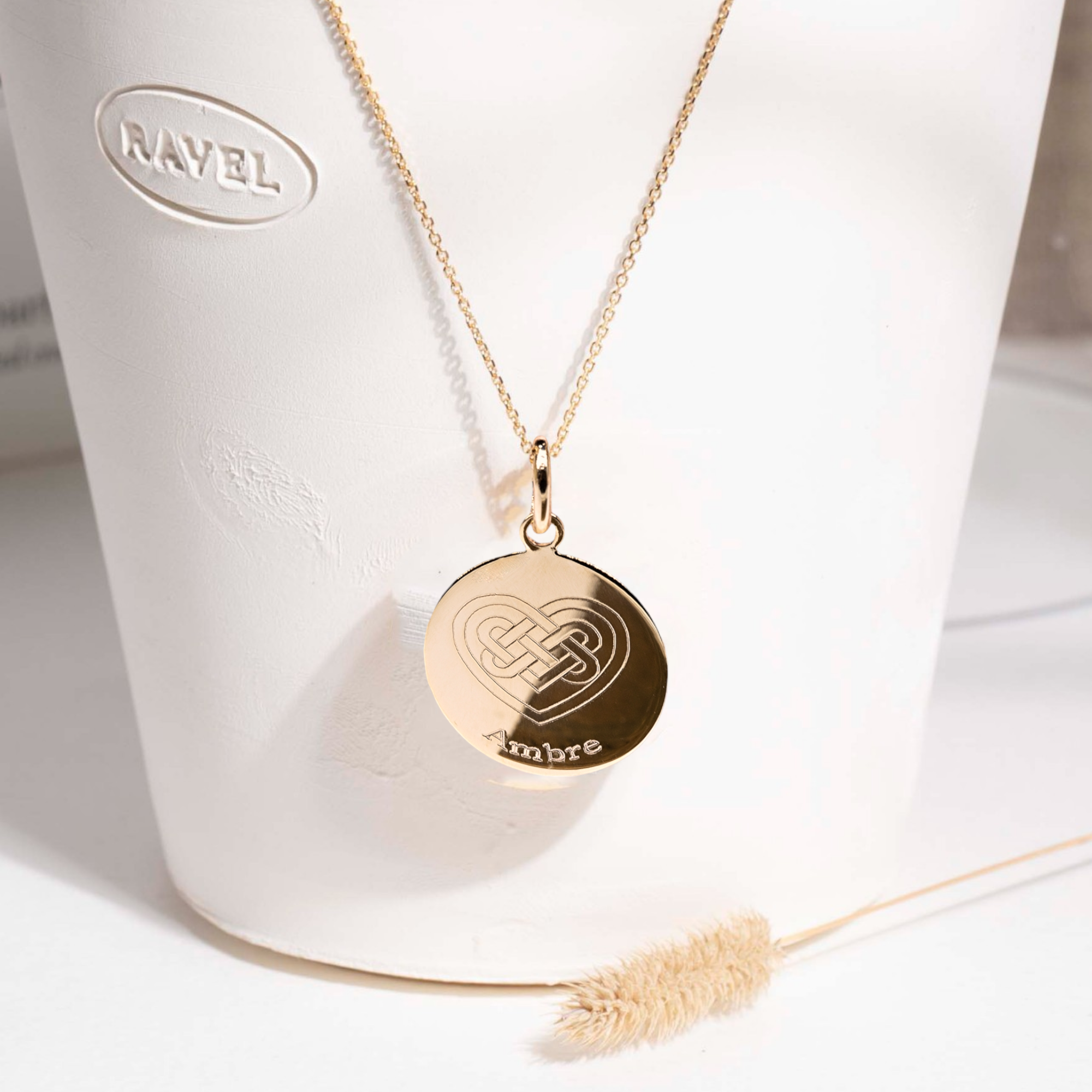 collier saint valentin homme