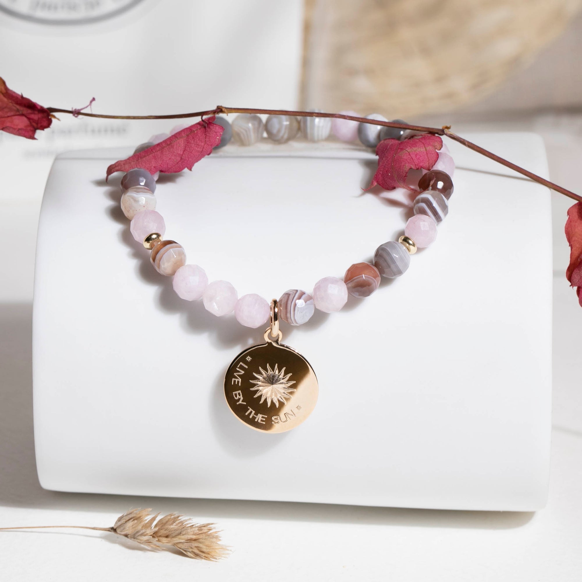 LIVE BY THE SUN • LOVE BY THE MOON - médaille 17mm double face
