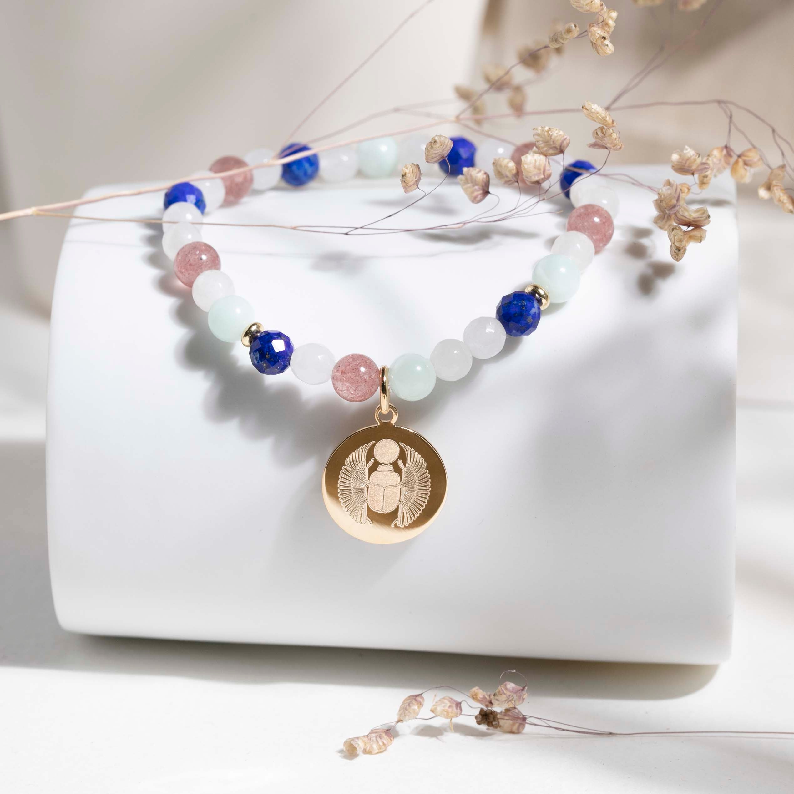 bijou scarabee egyptien