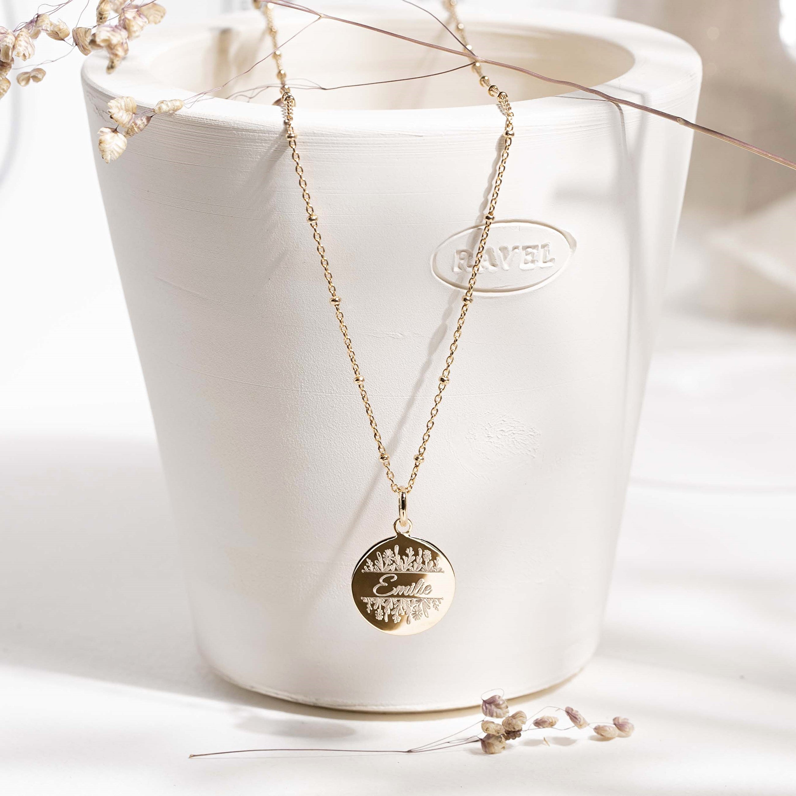 Médaille de baptême prénom floral