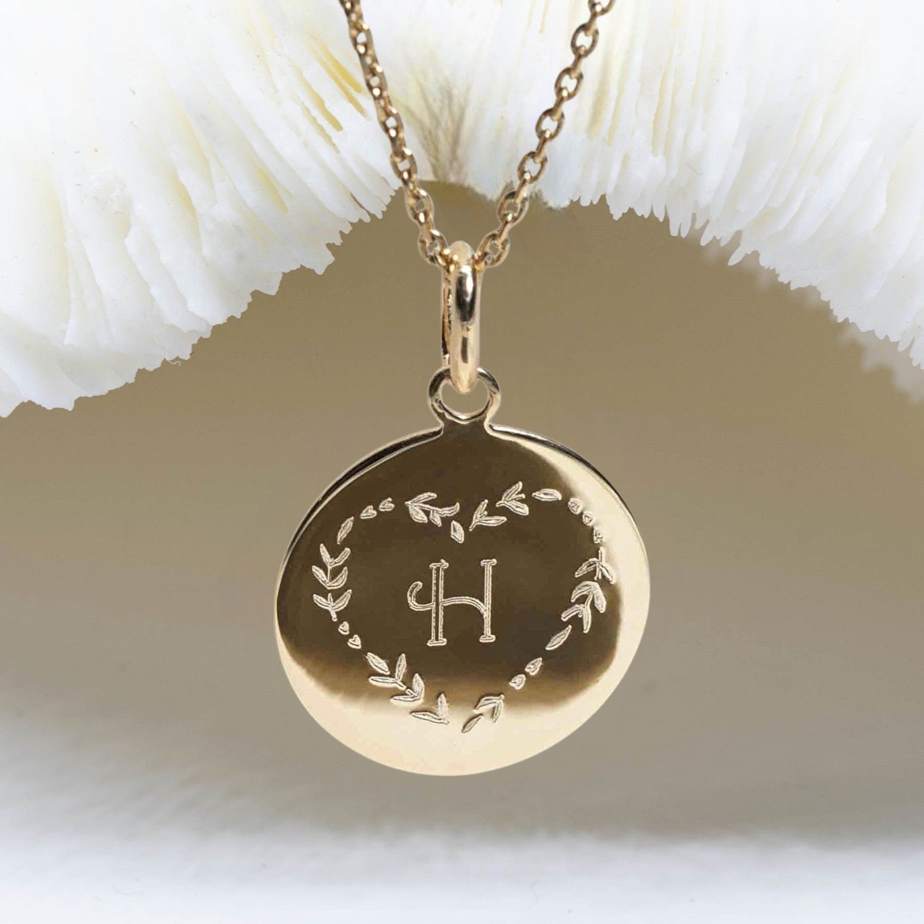 m-daille-bapt-me-lettre-initiale-plaqu-or-ou-argent-925-deepstones
