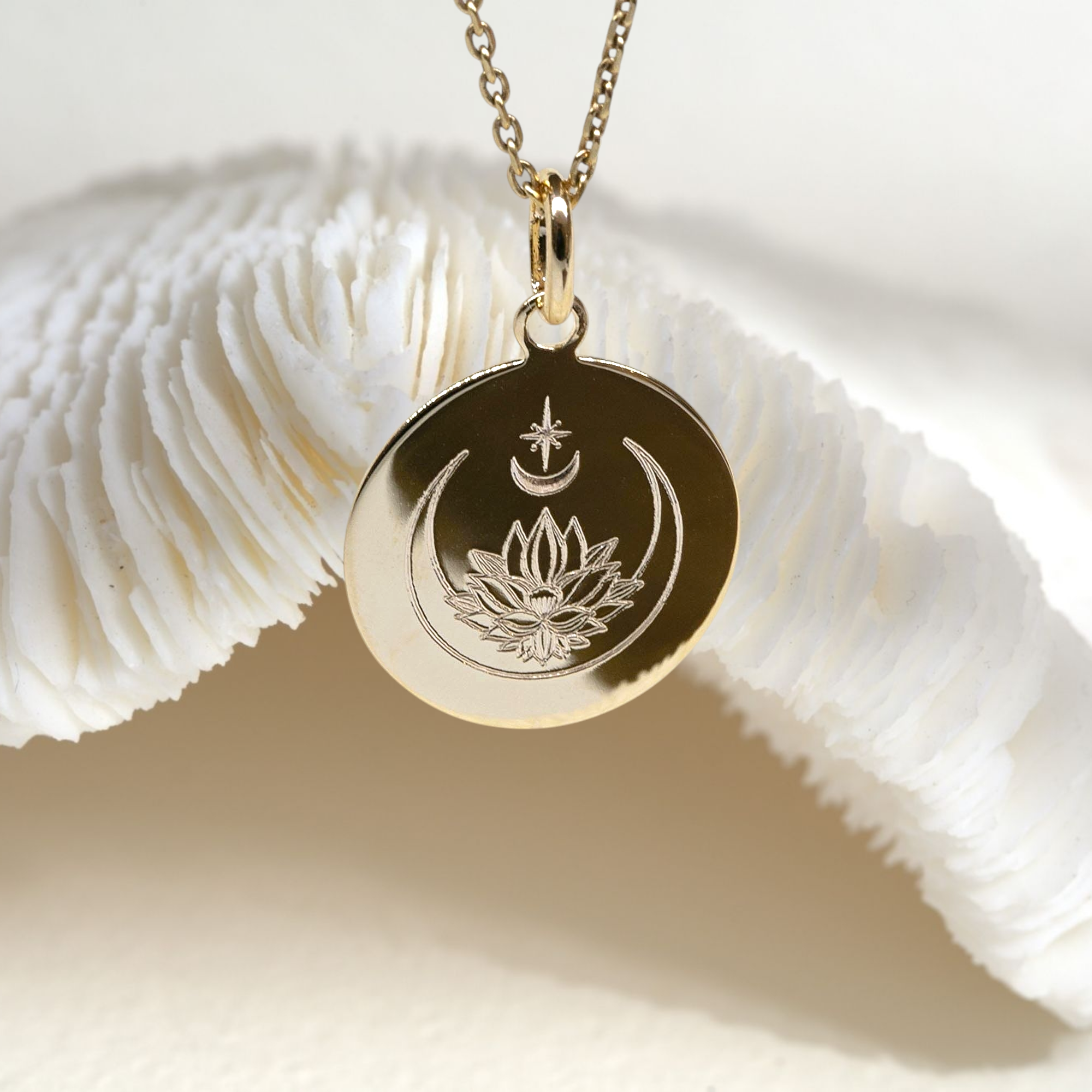 Bijoux féminin sacré ★ collier céleste lune & fleur de lotus