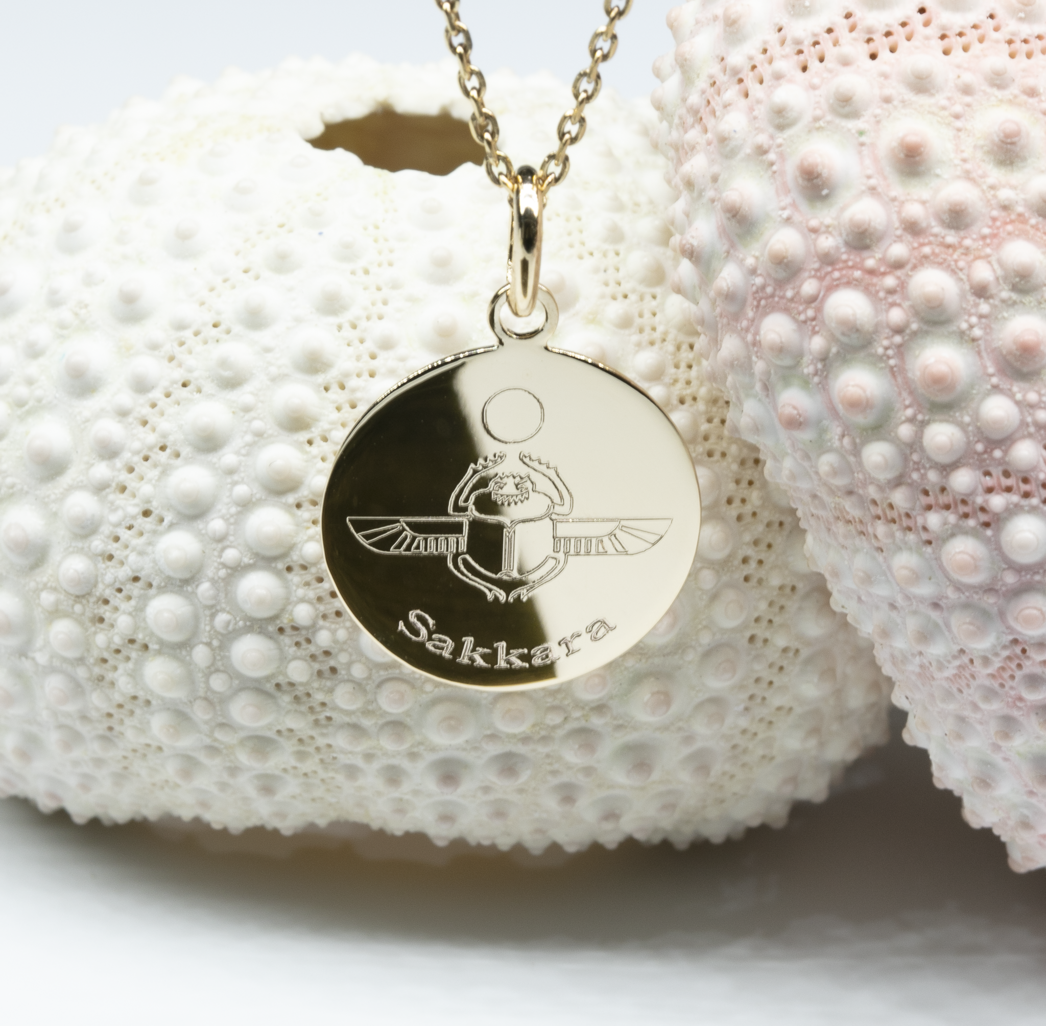 Médaille gravée 17 mm - SCARABEE EGYPTIEN avec PRENOM