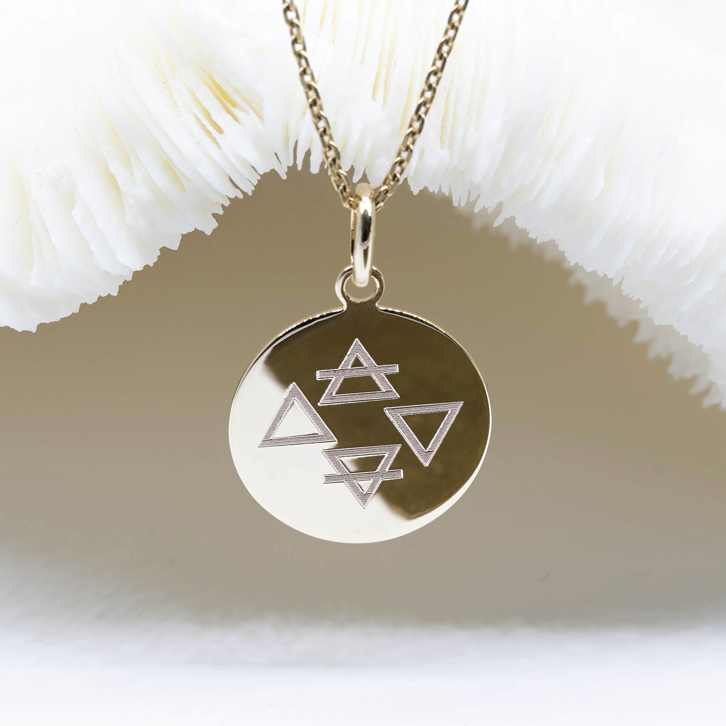 4 éléments collier