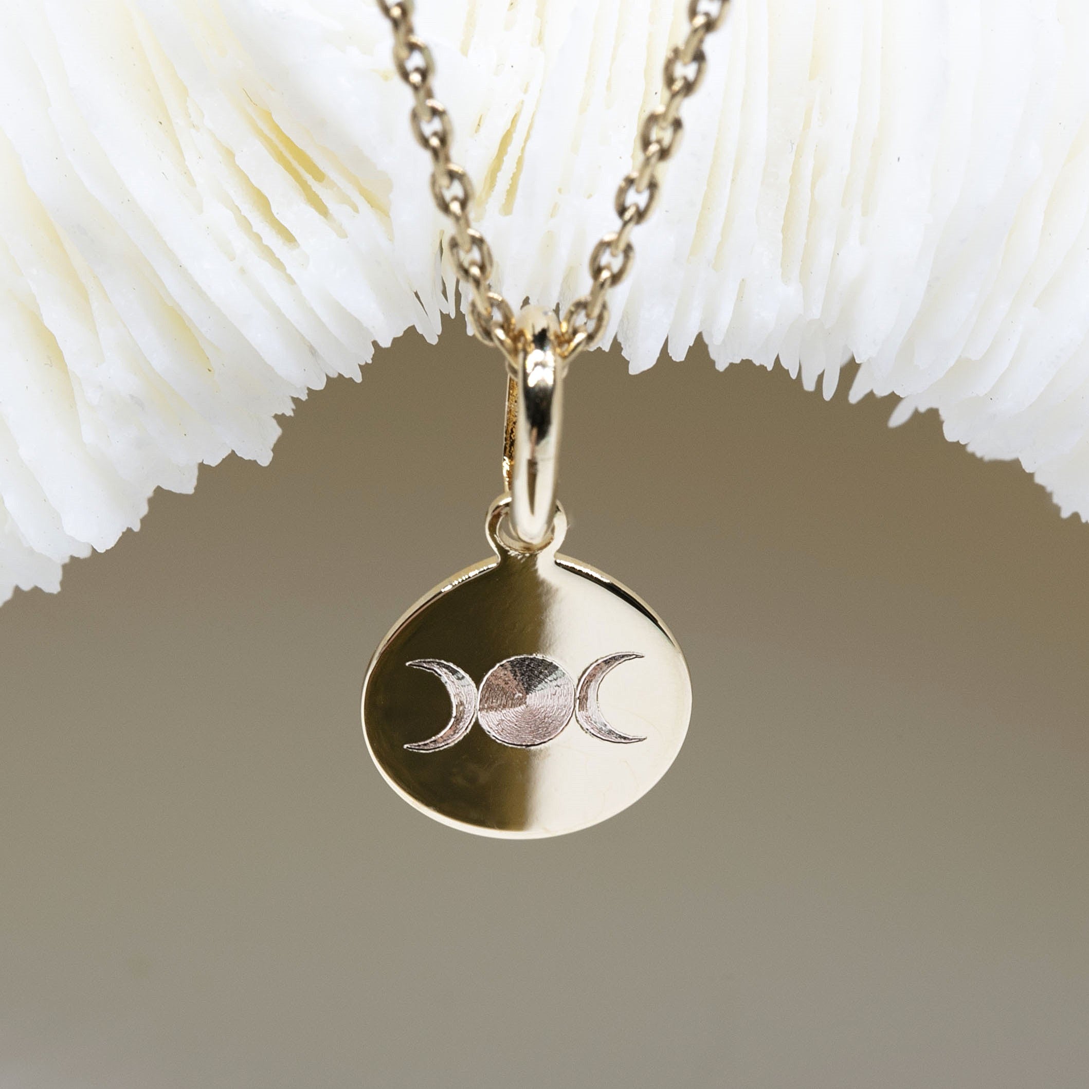 Collier triple déesse - féminin sacré