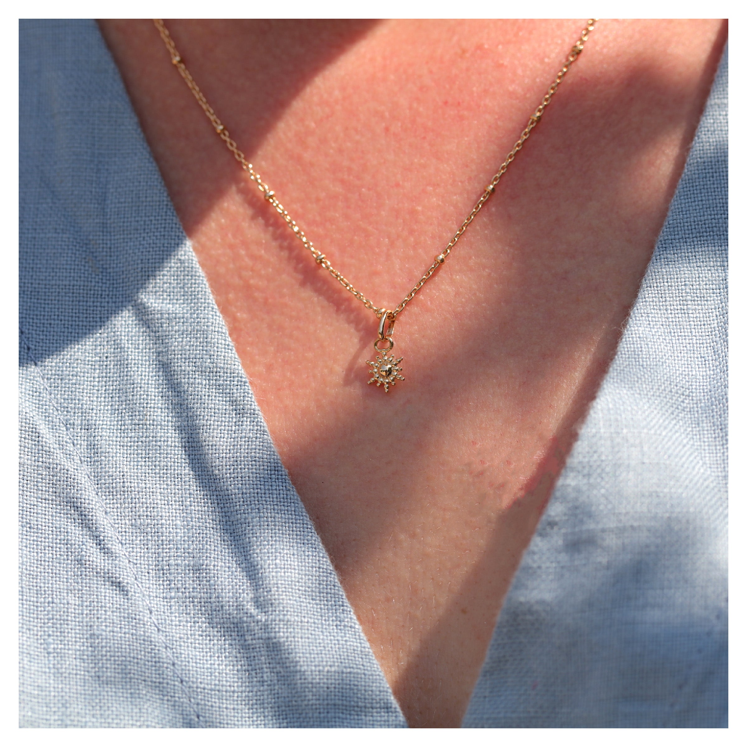 Collier petit soleil plaqué or - Little Sun