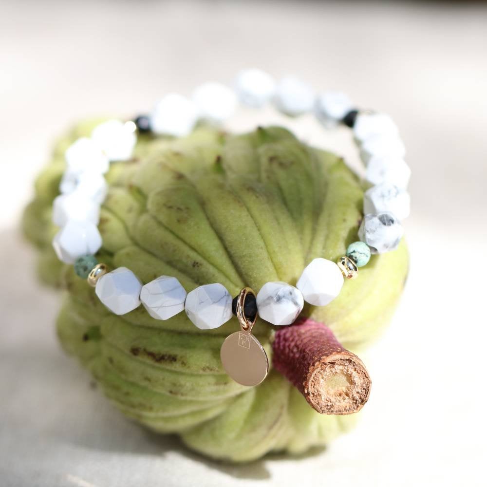 bracelet howlite