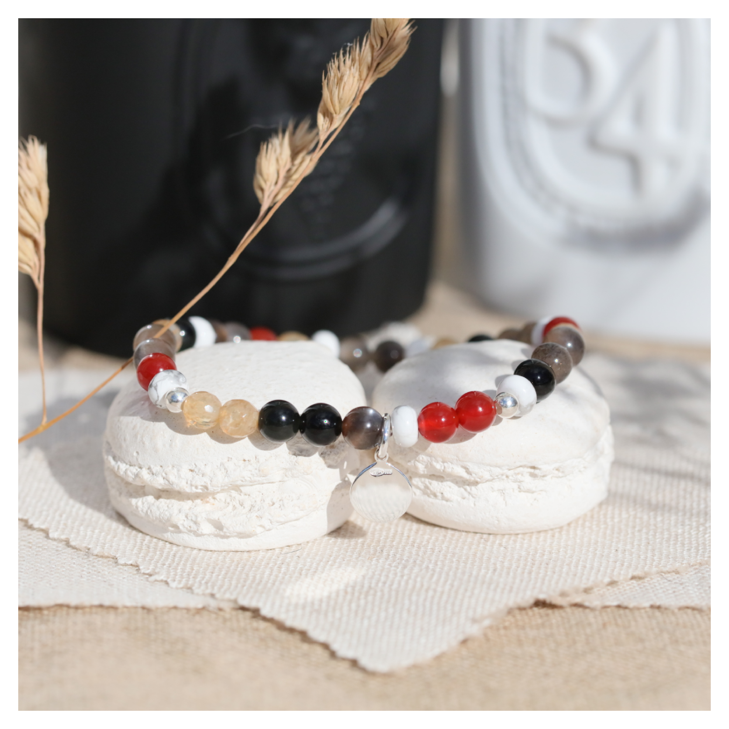 Hélène Huc autrice Tarot de l'unité & bijoux DeepStones Lithothérapie- Noces alchimiques