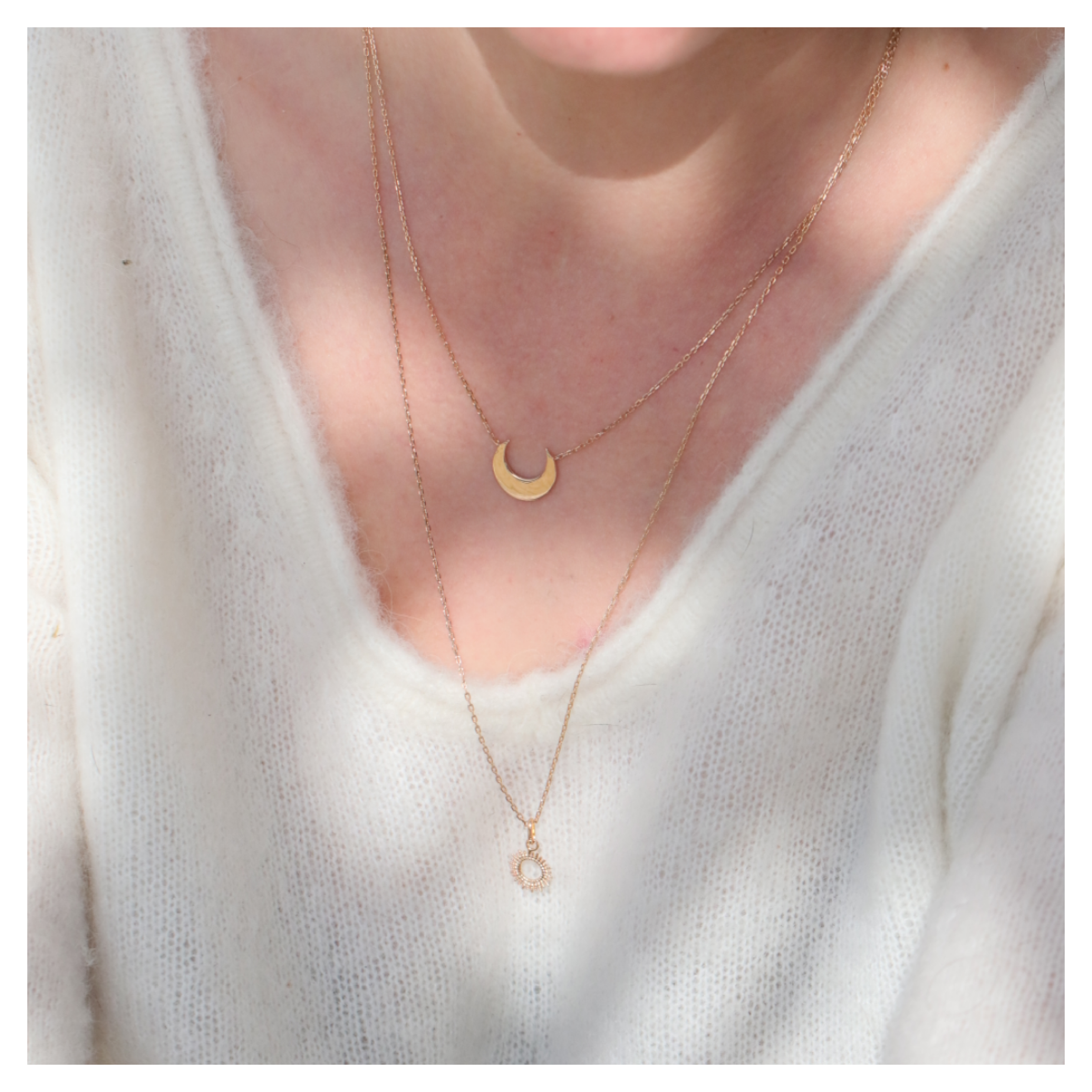 Bijou féminin sacré - Collier lune plaqué or - DeepStones