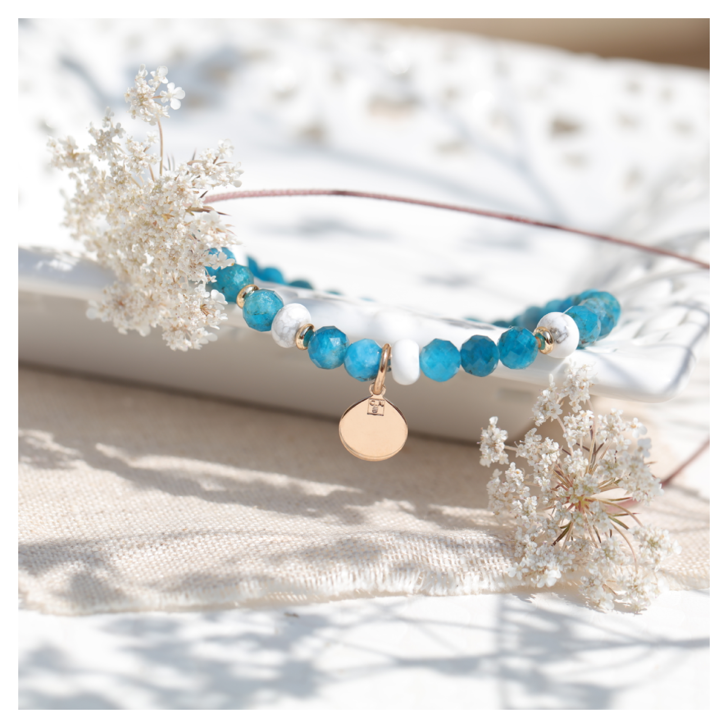 bracelet apatite & howlite ★ Bijoux lithothérapie DeepStones