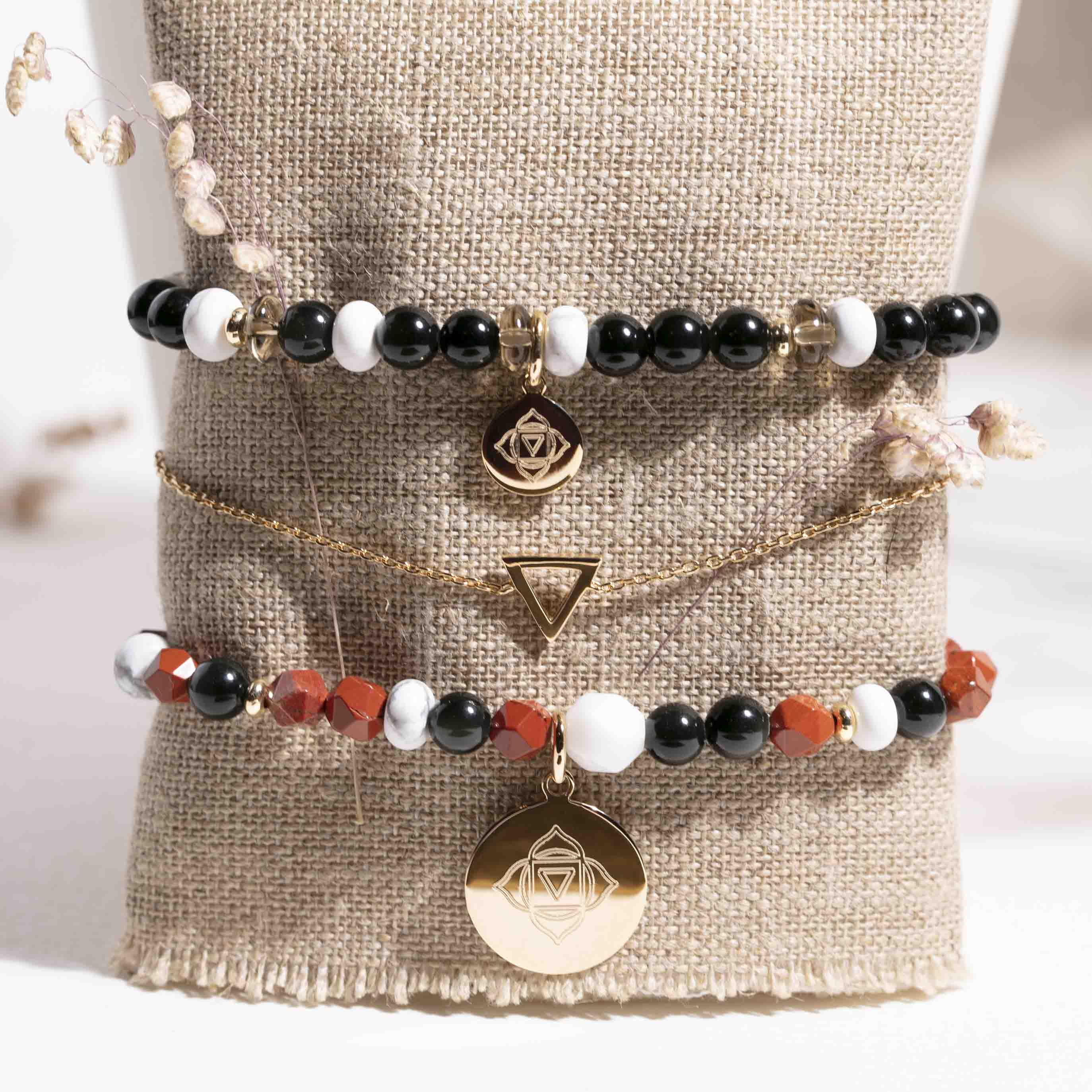 Bracelet chakra racine Muladhara en pierres naturelles - 1e chakra ...