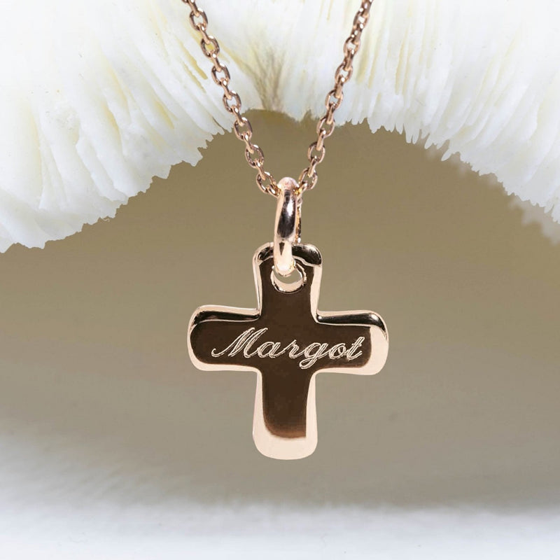 Croix de baptême personnalisée avec prénom pour fille ou garçon - modèle Margot - Atelier DeepStones