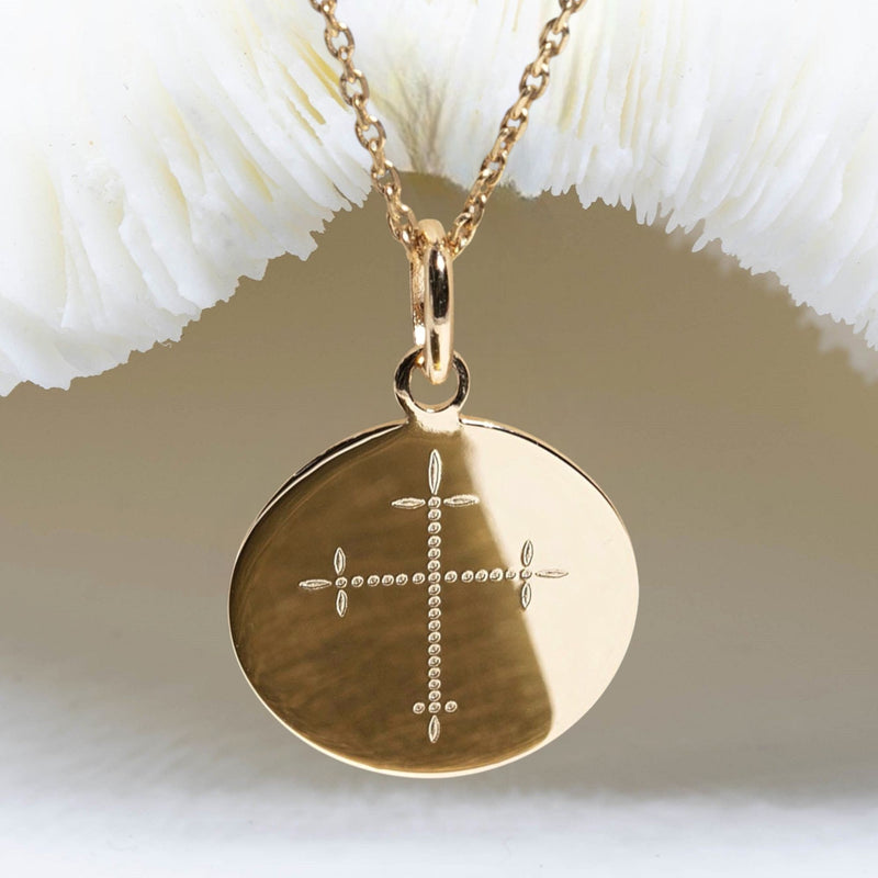 Croix de baptême gravée