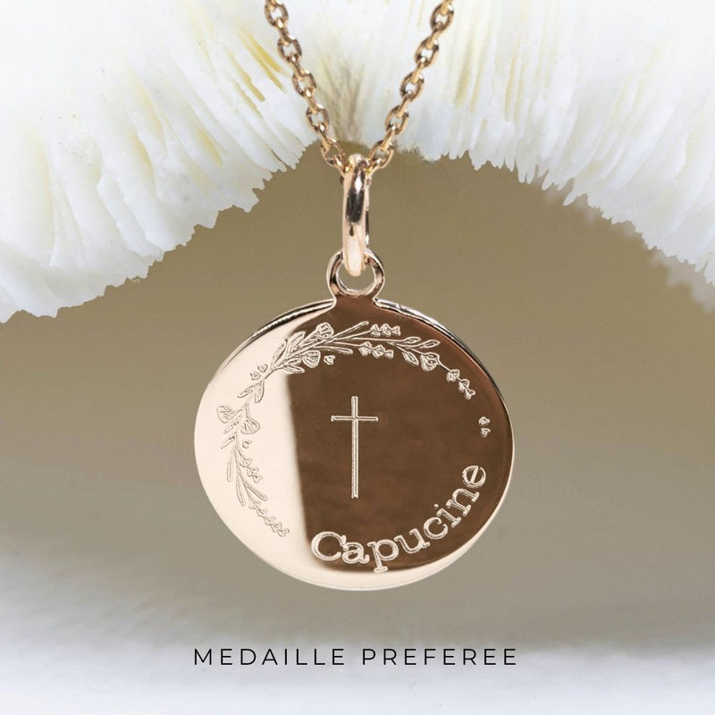 médaille de baptême chrétien avec croix et couronne de fleurs - fille ou garçon - modèle Capucine