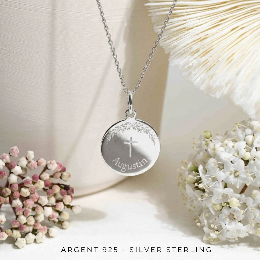 Médaille de baptême en argent 925 pour fille ou garçon avec croix et couronne champêtre - Modèle Augustin