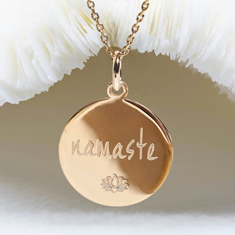 NAMASTE & LOTUS - Médaille gravée 17 mm