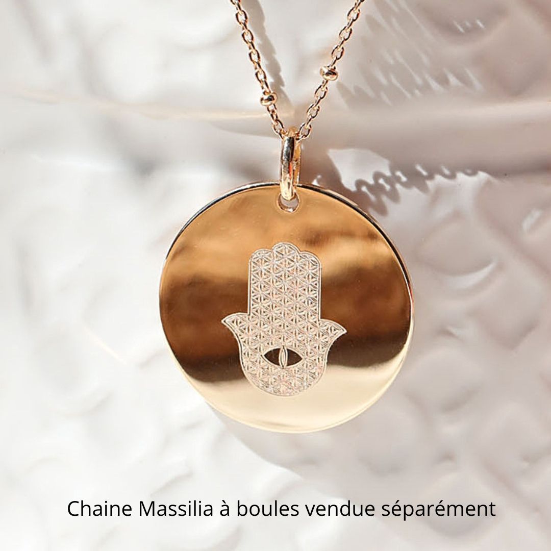 bijou main de Fatma avec fleur de vie - plaqué or - gravure au diamant - DeepStones