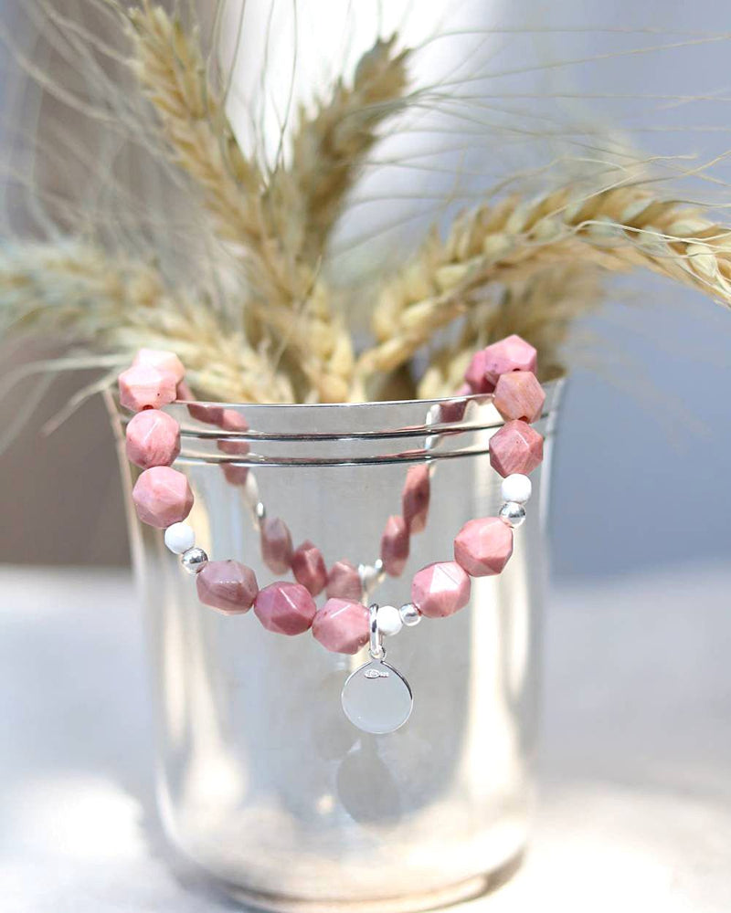 bracelet yoga en rhodonite pierre naturelle de la lithothérapie - fait main à l'atelier - DeepStones