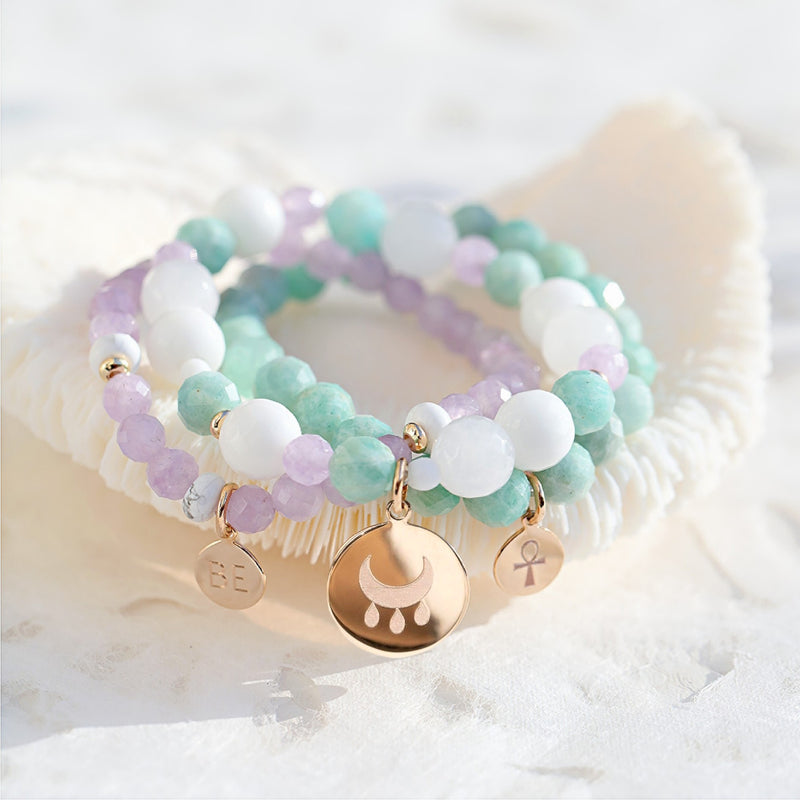 bracelet féminin sacré