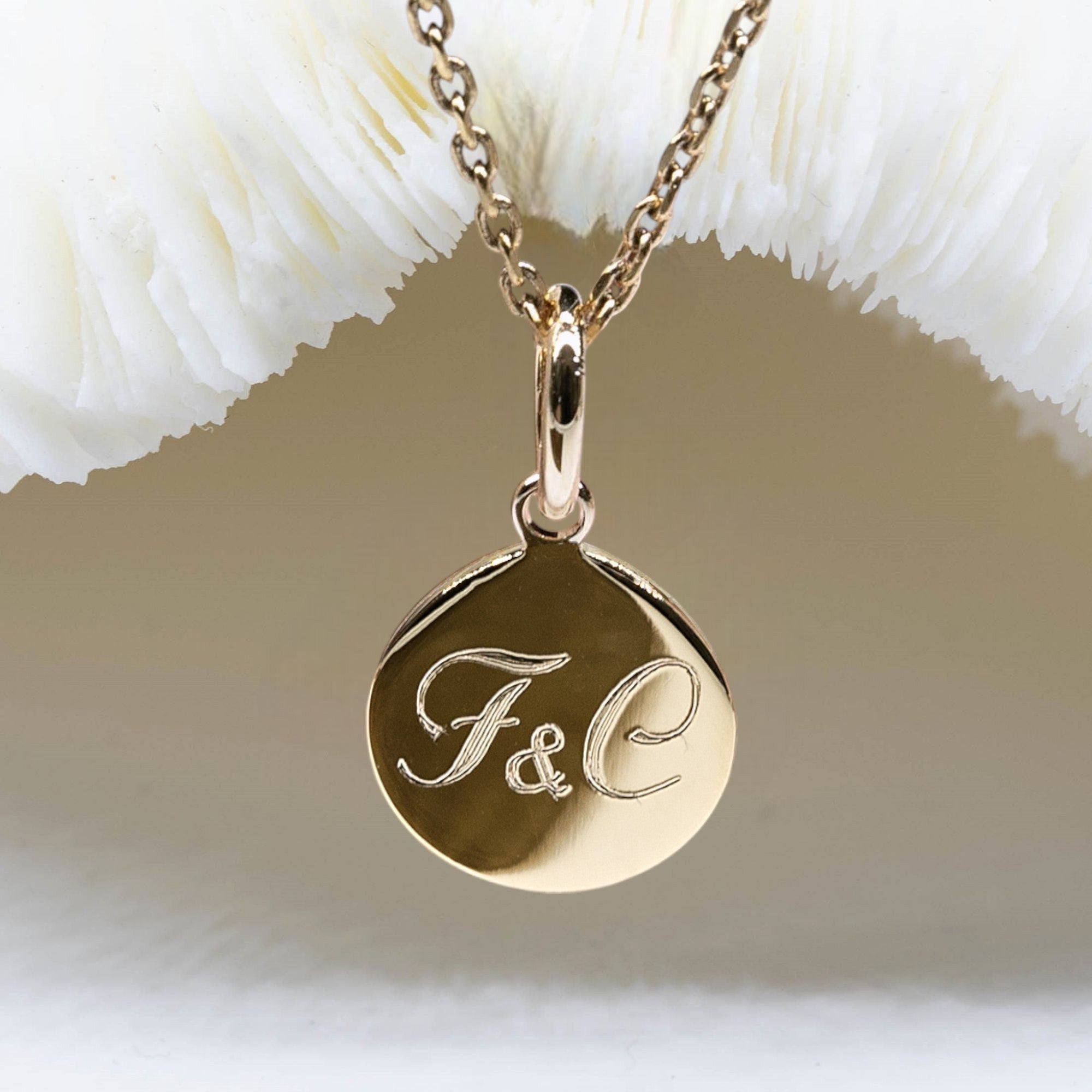 INITIALES DOUBLES - charm gravé