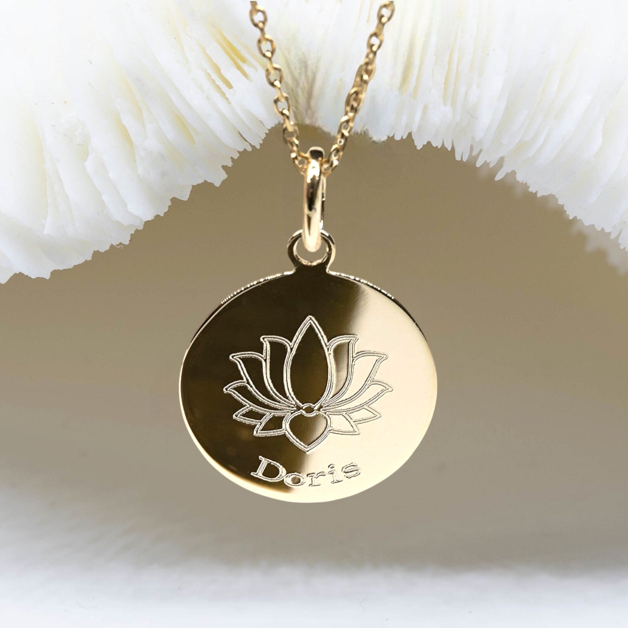 collier prénom fleur de lotus