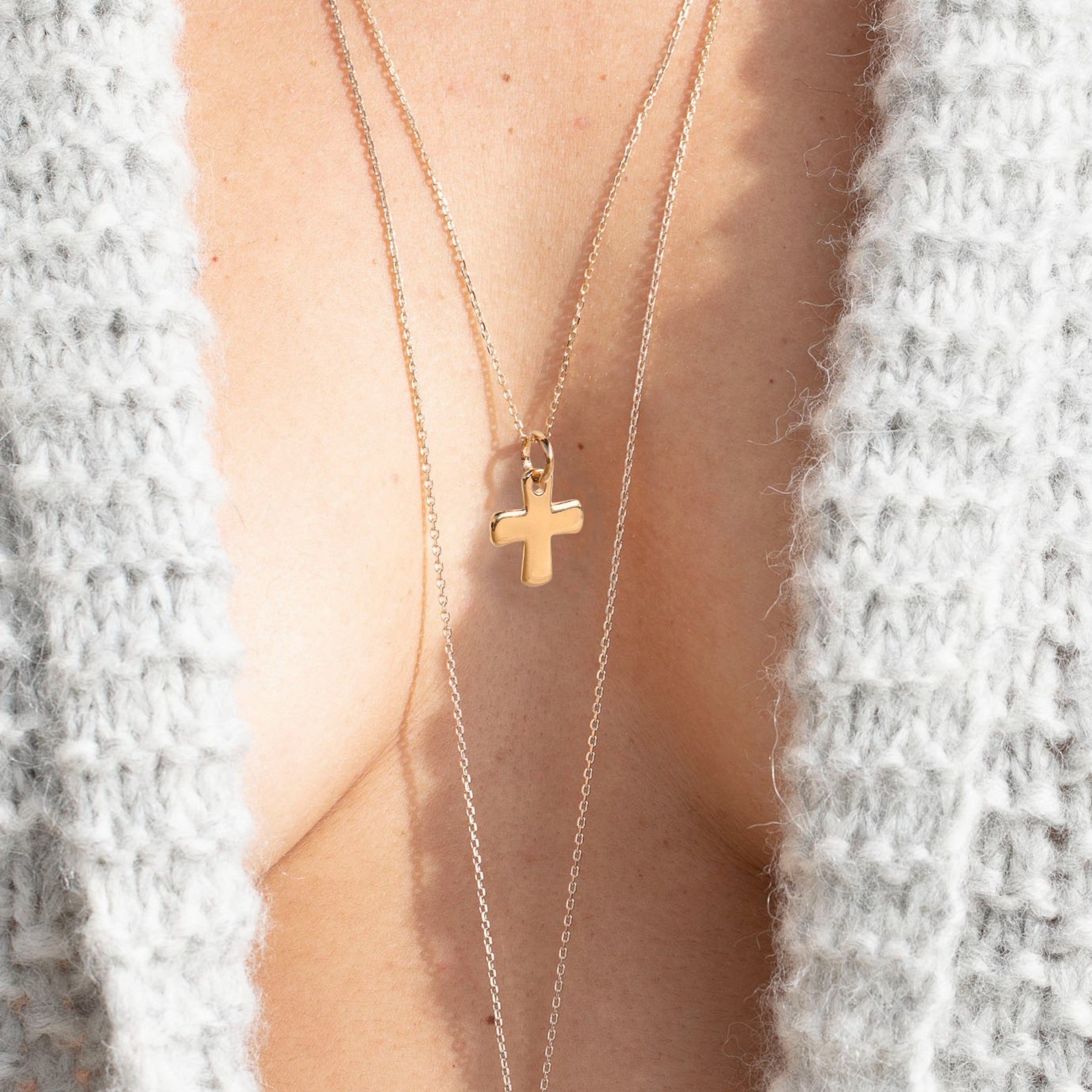 Croix de baptême adulte ou enfant plaqué or