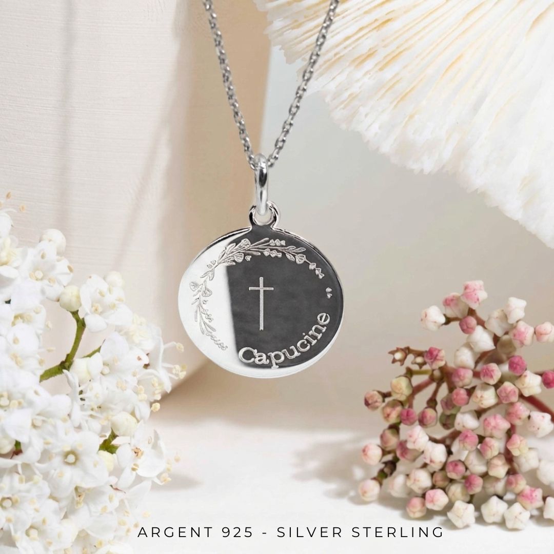 Médaille de baptême en argent 925 pour fille ou garçon avec croix champêtre - Atelier artisanal français DeepStones