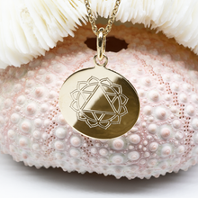 bijoux chakra du coeur Anahata ★ Médaille gravée ★ Bijoux DeepStones Lithothérapie